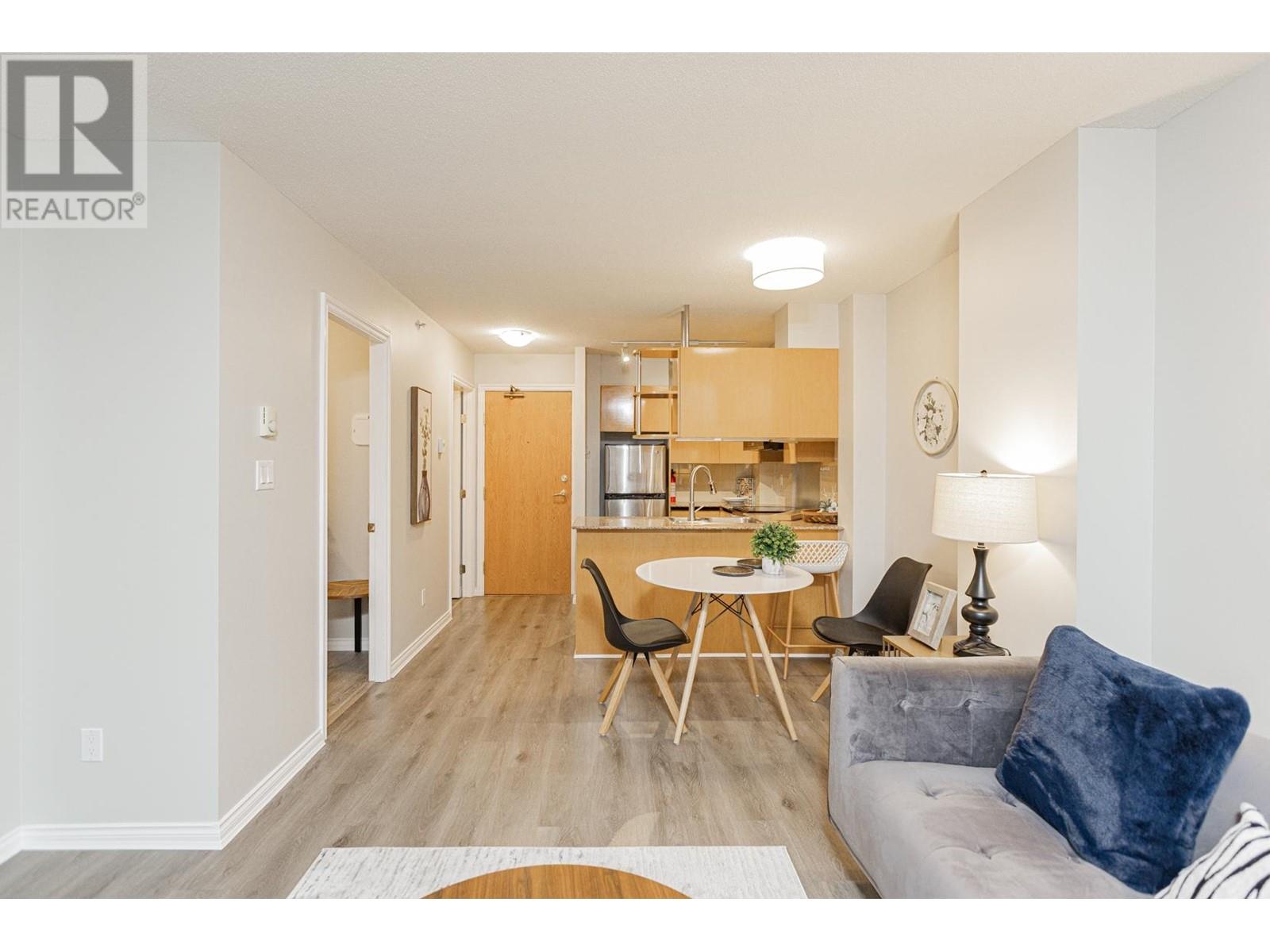 1703 1189 Howe Street, Vancouver, British Columbia  V6Z 2X4 - Photo 2 - R2980933