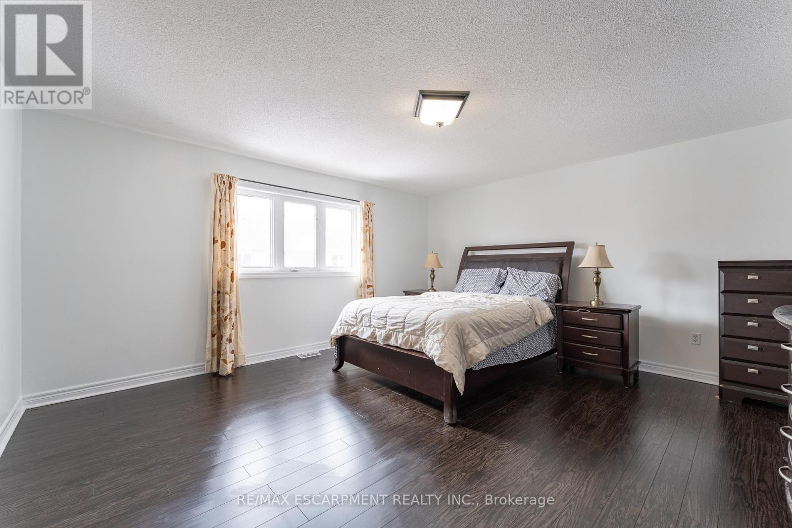 40 Cathmar Drive, Markham, Ontario  L6E 2H2 - Photo 22 - N12048696