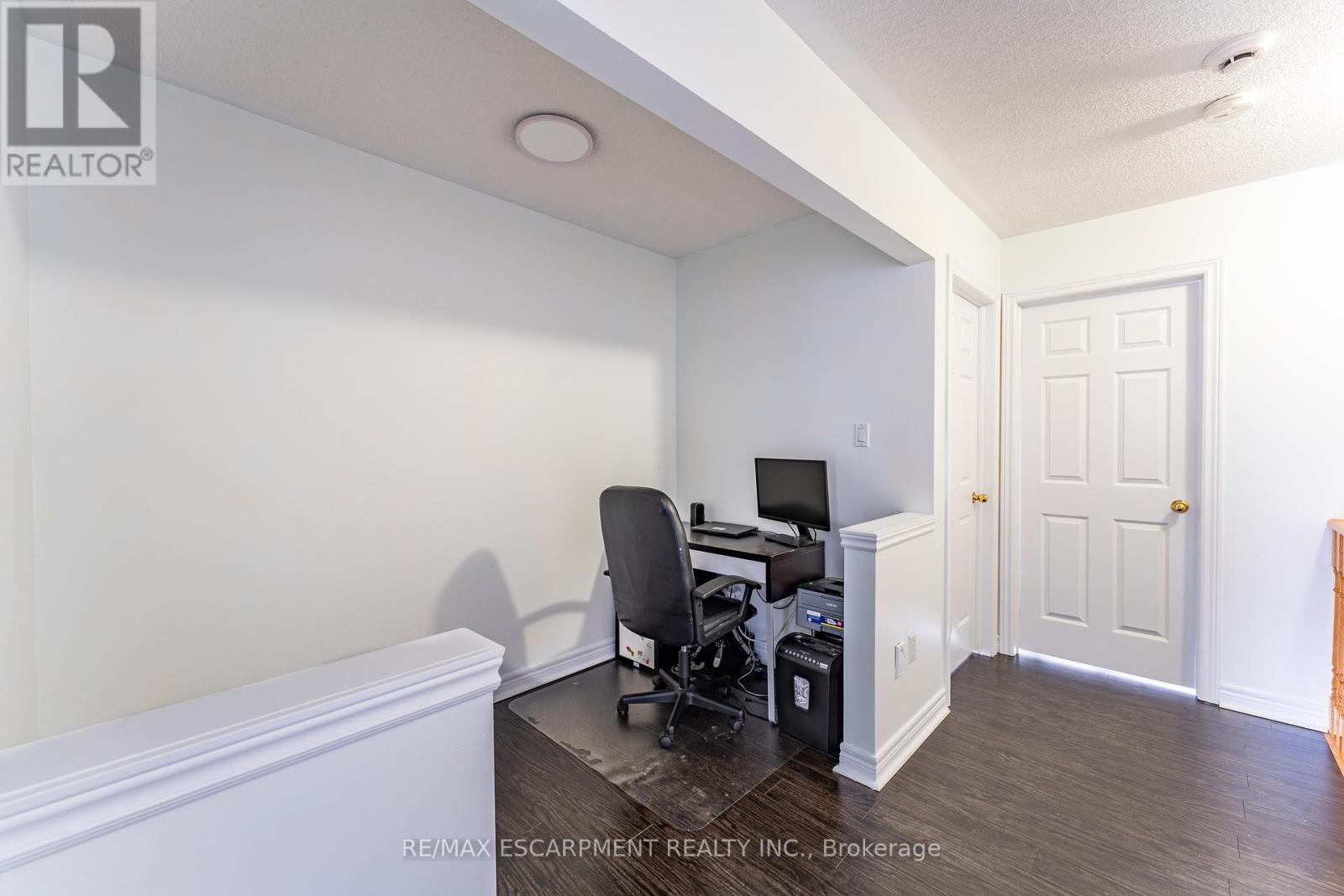 40 Cathmar Drive, Markham, Ontario  L6E 2H2 - Photo 27 - N12048696
