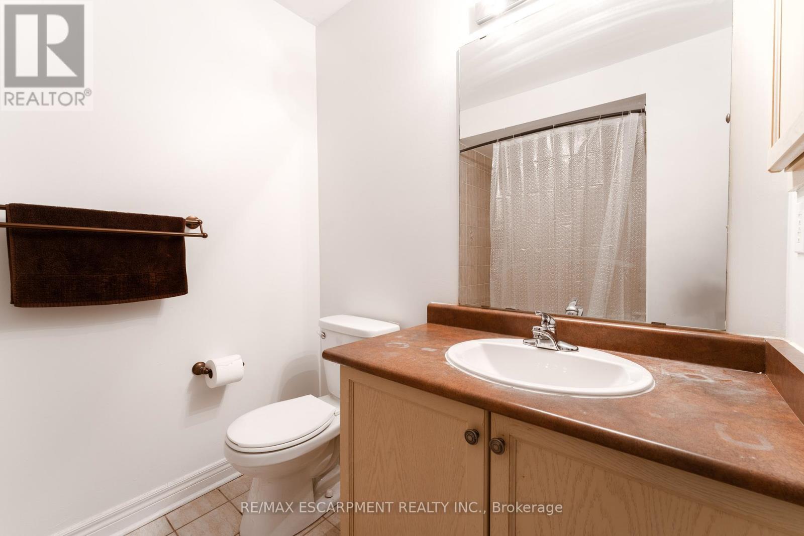 40 Cathmar Drive, Markham, Ontario  L6E 2H2 - Photo 34 - N12048696