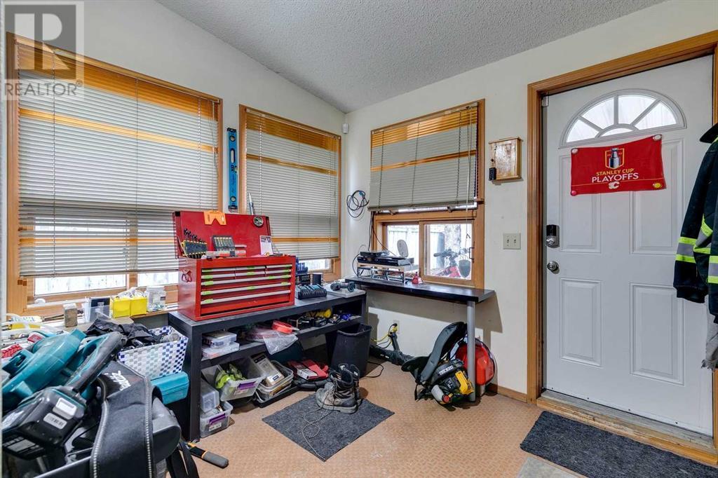 9223 Elbow Drive Sw, Calgary, Alberta  T2V 1L7 - Photo 18 - A2203861