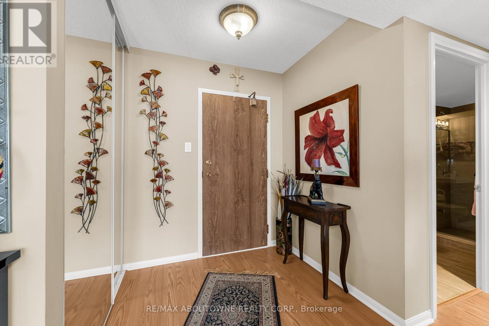 Property at 605 - 1240 MARLBOROUGH COURT image 5