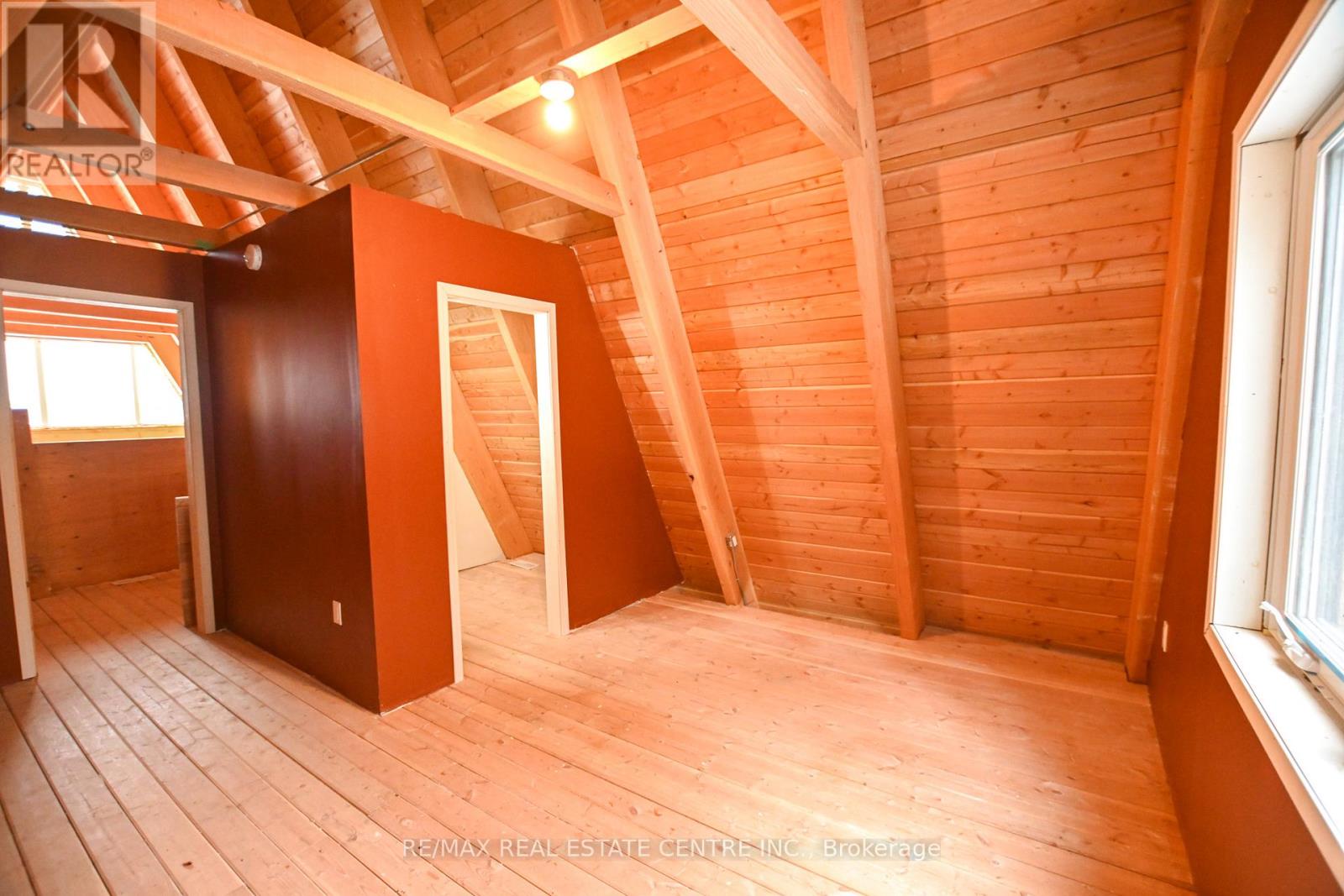 9 Urban Street, South Bruce Peninsula, Ontario  N0H 2T0 - Photo 24 - X12048609