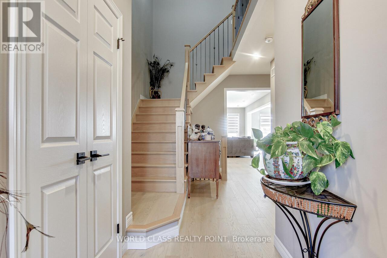 Property at 621 FLORENCEDALE CRESCENT W image 4