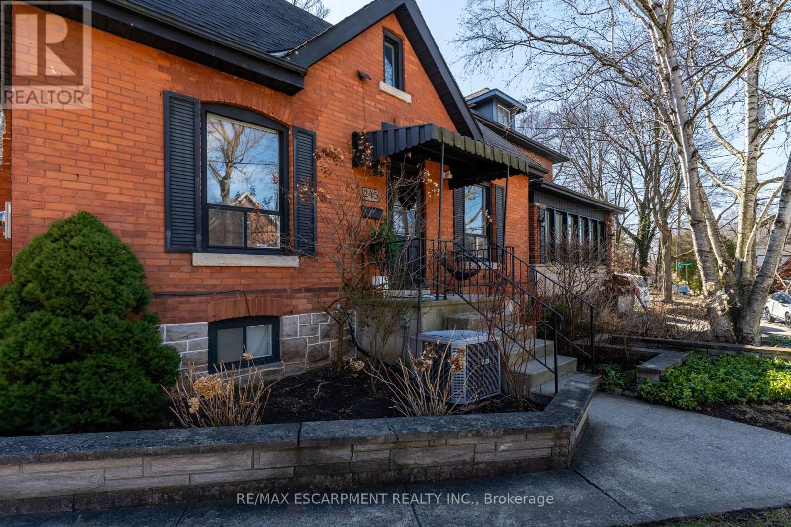 Property at 245 HILLCREST AVENUE image 2