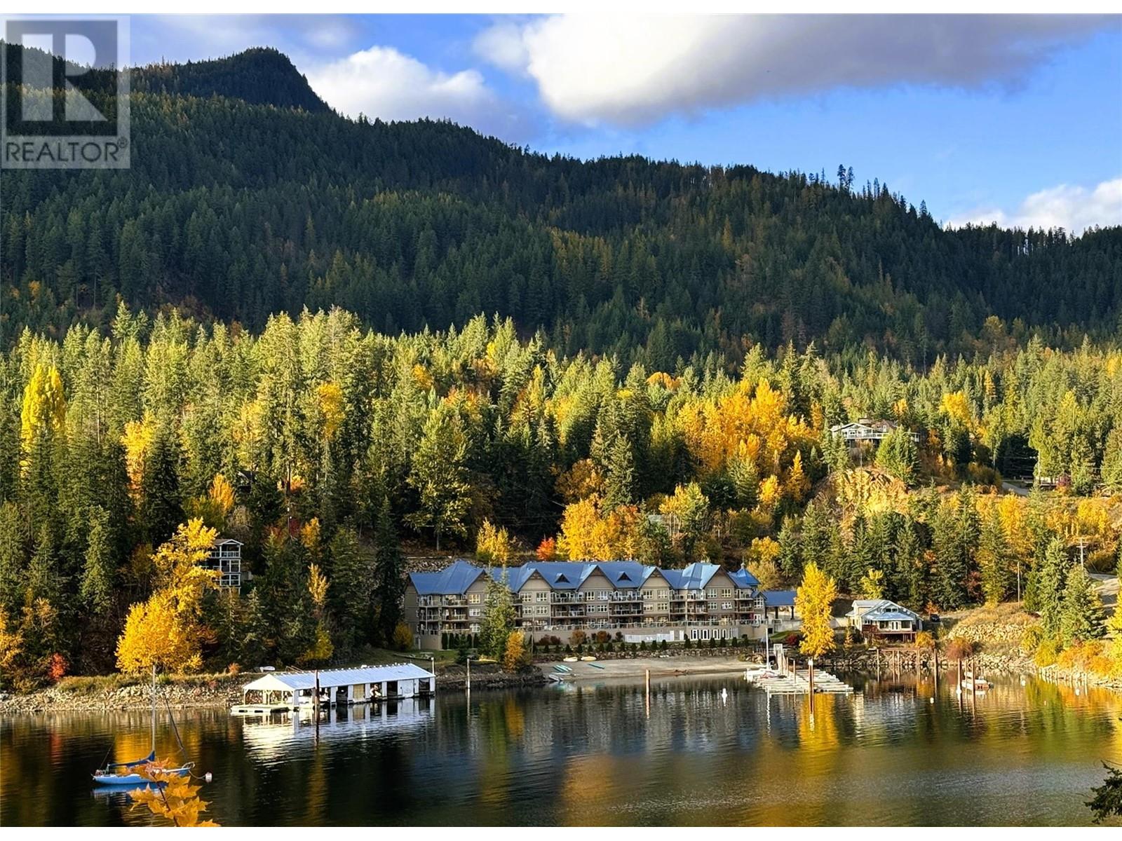550 RAINBOW Drive Unit# 305, Kaslo, British Columbia