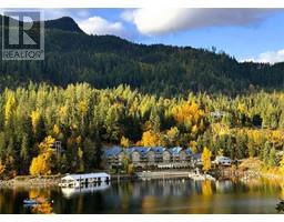 550 RAINBOW Drive Unit# 305, kaslo, British Columbia