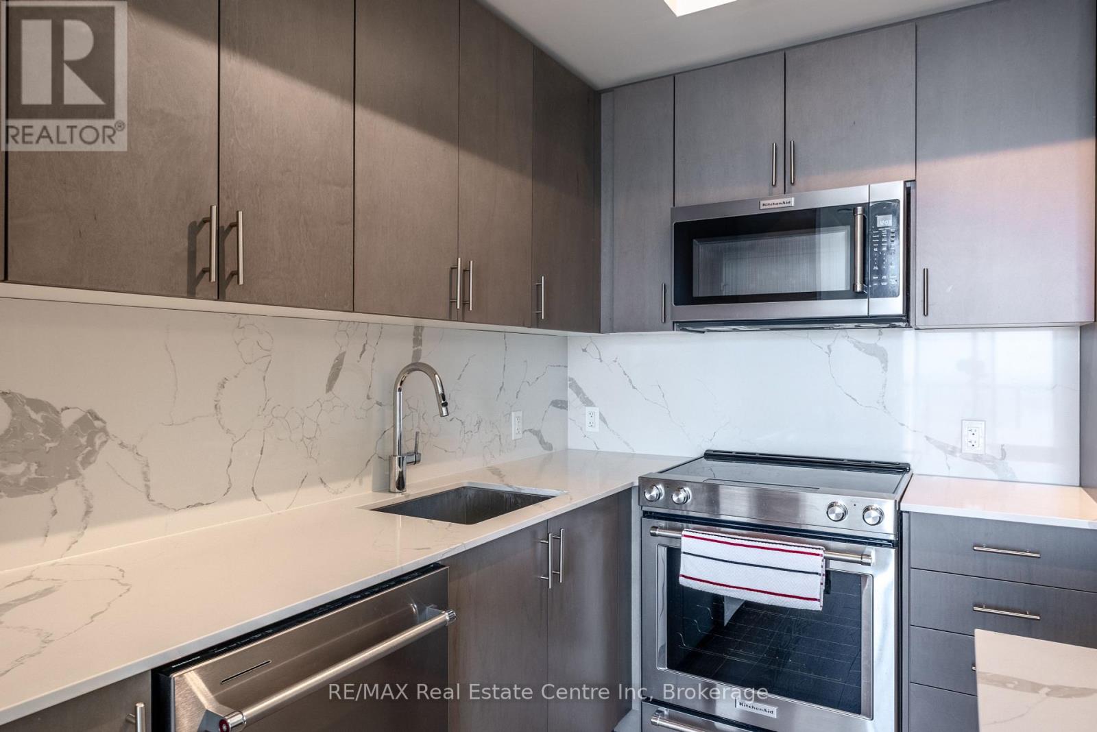 Ph114 - 9000 Jane Street, Vaughan, Ontario  L4K 0M6 - Photo 22 - N12048704