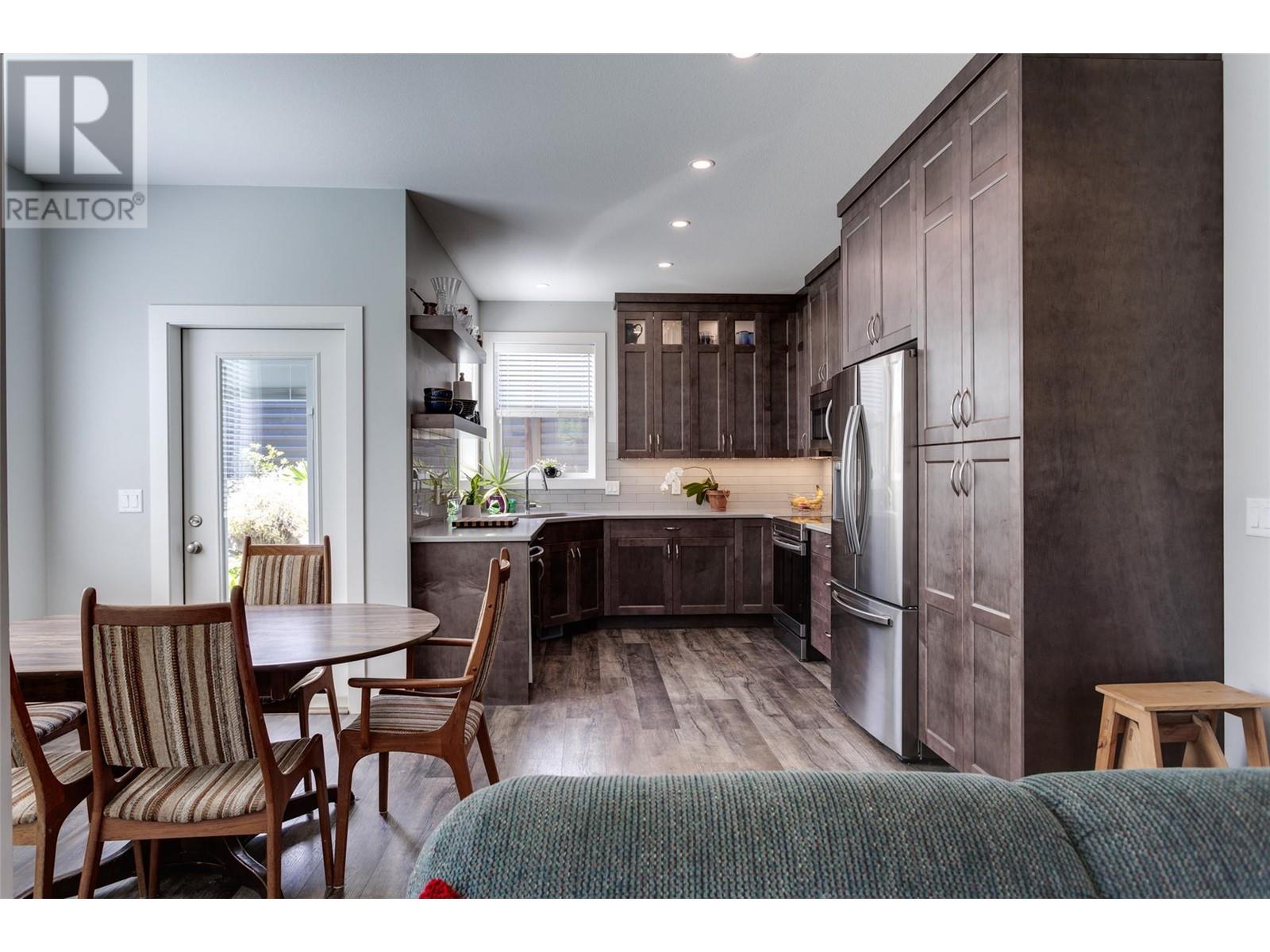 Property at 1259 Rio Drive image 3