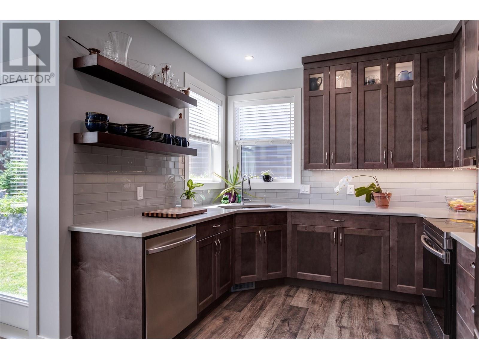Property at 1259 Rio Drive image 5