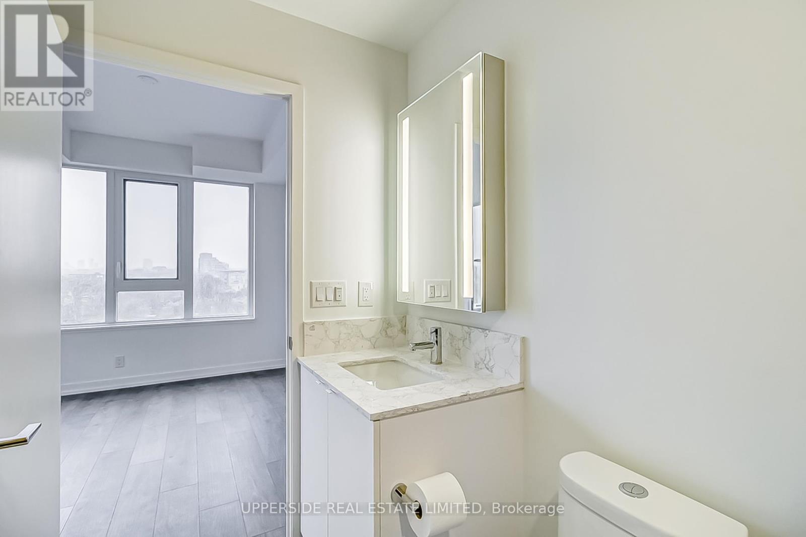 1009 - 270 Dufferin Street, Toronto, Ontario  M6K 0H8 - Photo 9 - W12048722