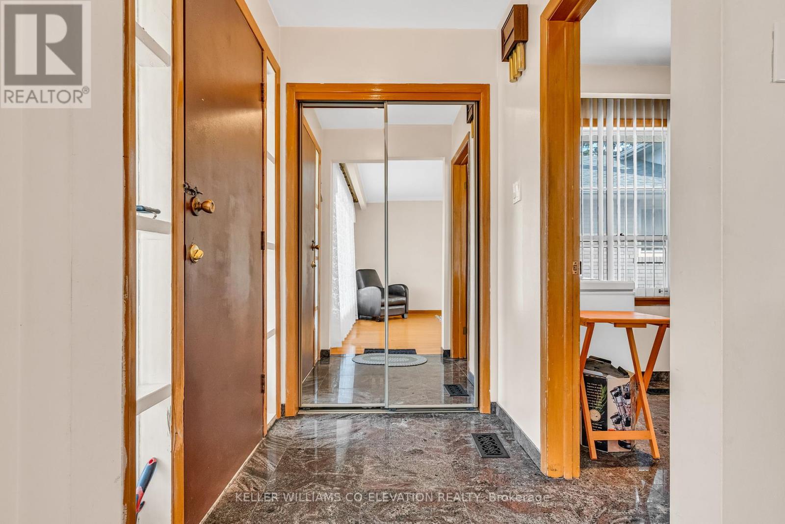 Property at 217 LA ROSE AVENUE image 5