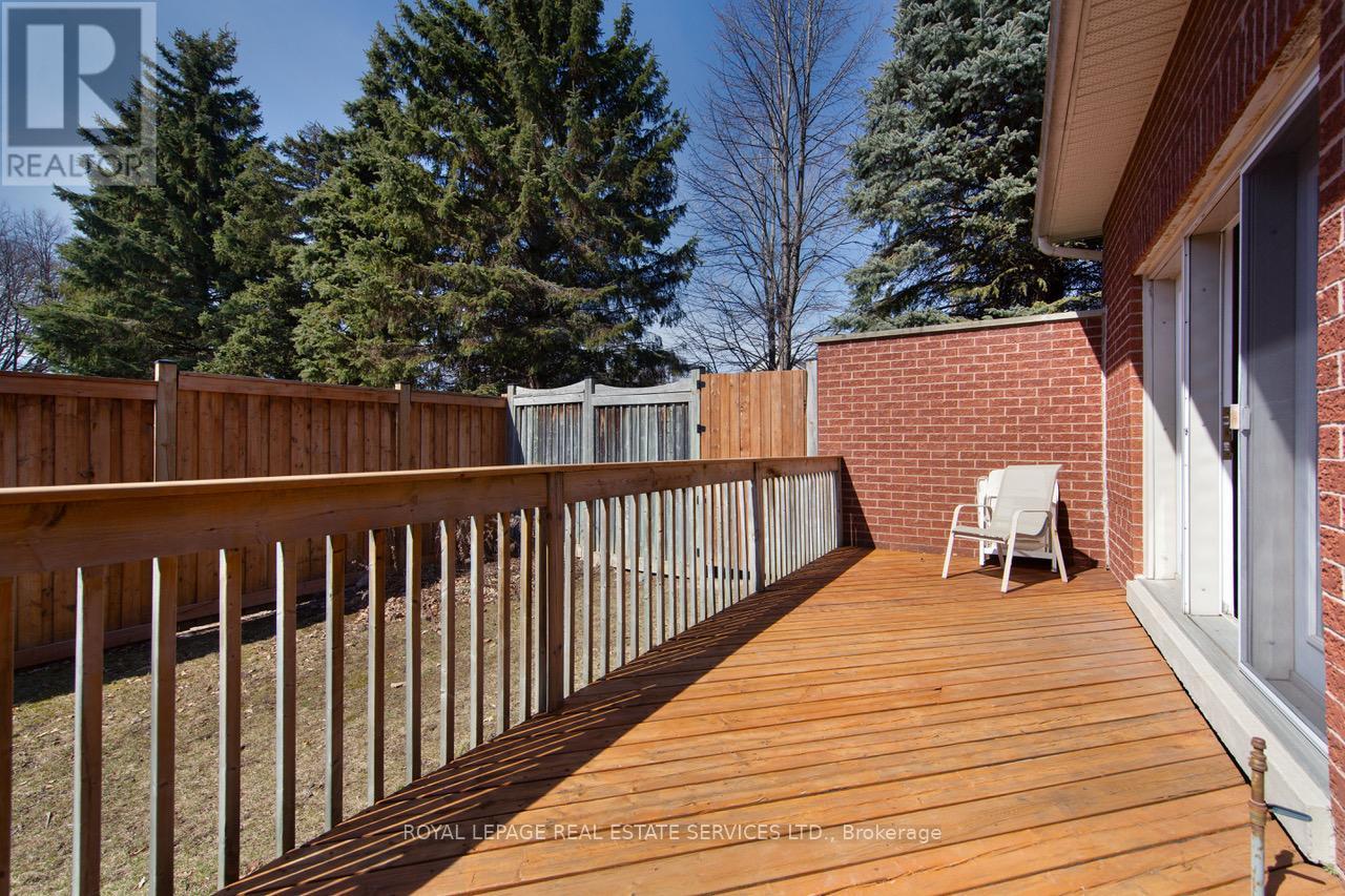21 - 1010 Cristina Court, Mississauga, Ontario  L5J 4T7 - Photo 29 - W11994349