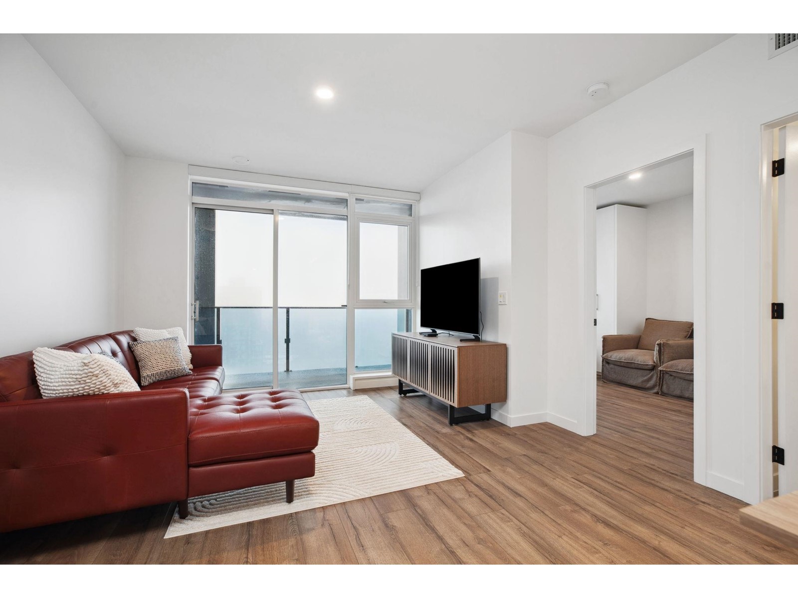 3609 10448 University Drive, Surrey, British Columbia  V3T 0S7 - Photo 5 - R2983139
