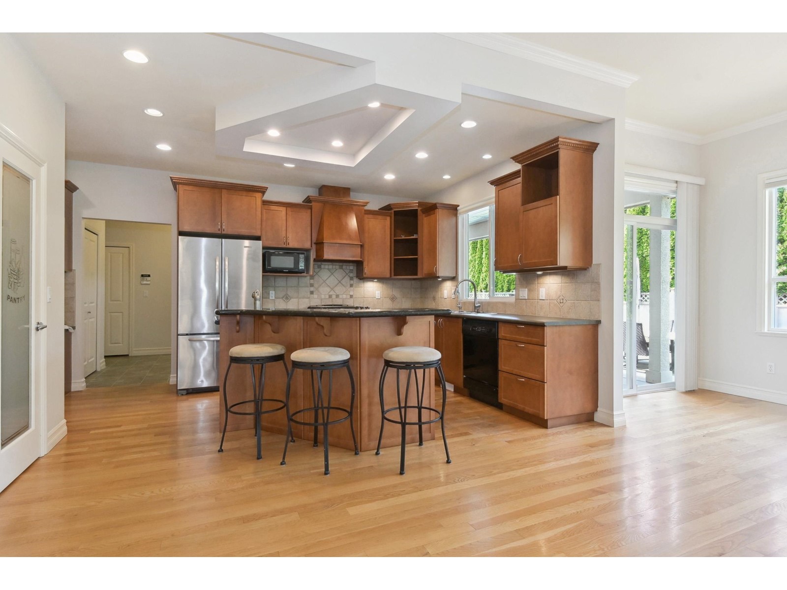 2121 140 Street, Surrey, British Columbia  V4A 9V9 - Photo 9 - R2981407