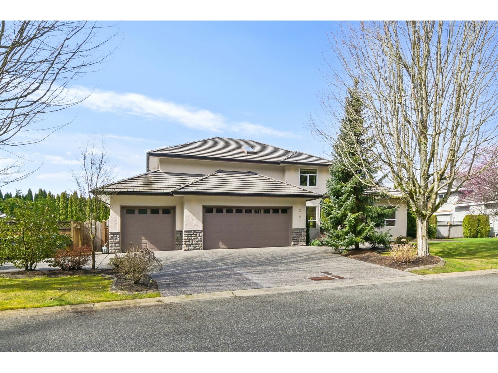 Property at 2121 140 STREET image 1