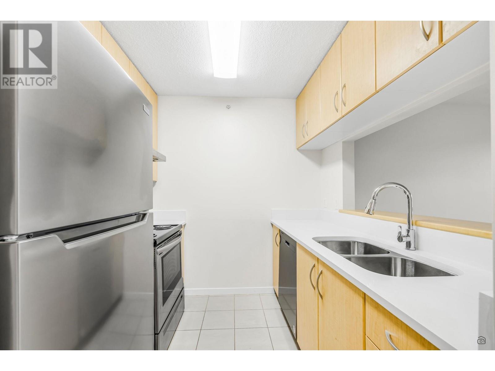 411 3638 Vanness Avenue, Vancouver, British Columbia  V5R 6H6 - Photo 5 - R2981292