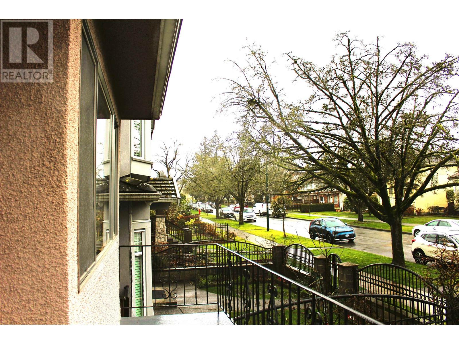 4772 Inverness Street, Vancouver, British Columbia  V5V 4X6 - Photo 4 - R2967371