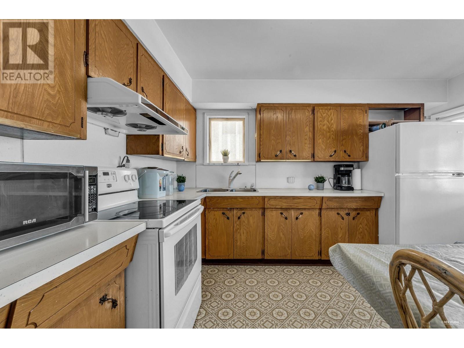 4772 Inverness Street, Vancouver, British Columbia  V5V 4X6 - Photo 10 - R2967371