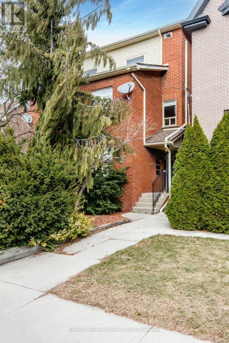 Property at 191 EARLSCOURT AVENUE image 2