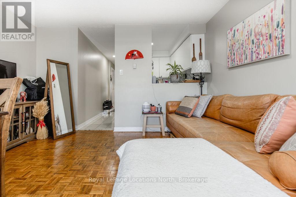 191 Earlscourt Avenue, Toronto (Corso Italia-Davenport), Ontario  M6E 4B2 - Photo 7 - W12048825