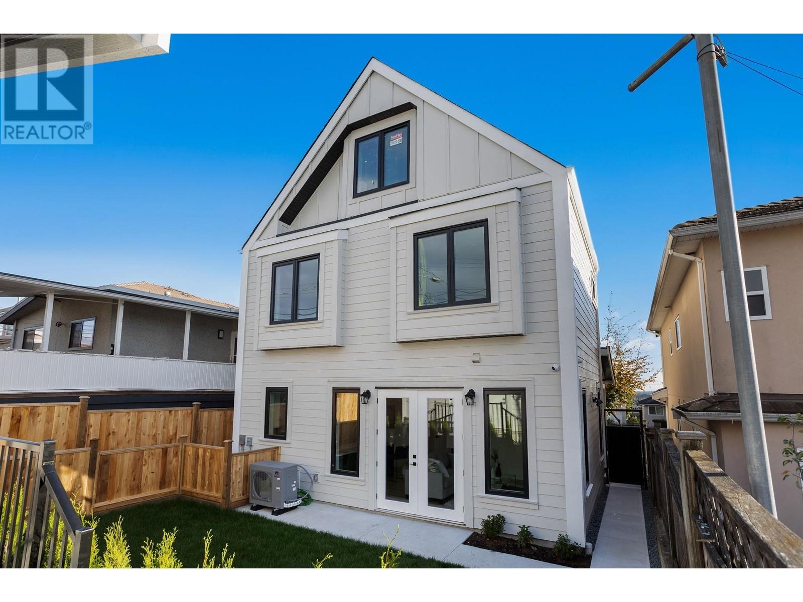 2 65 E 58 AVENUE, vancouver, British Columbia