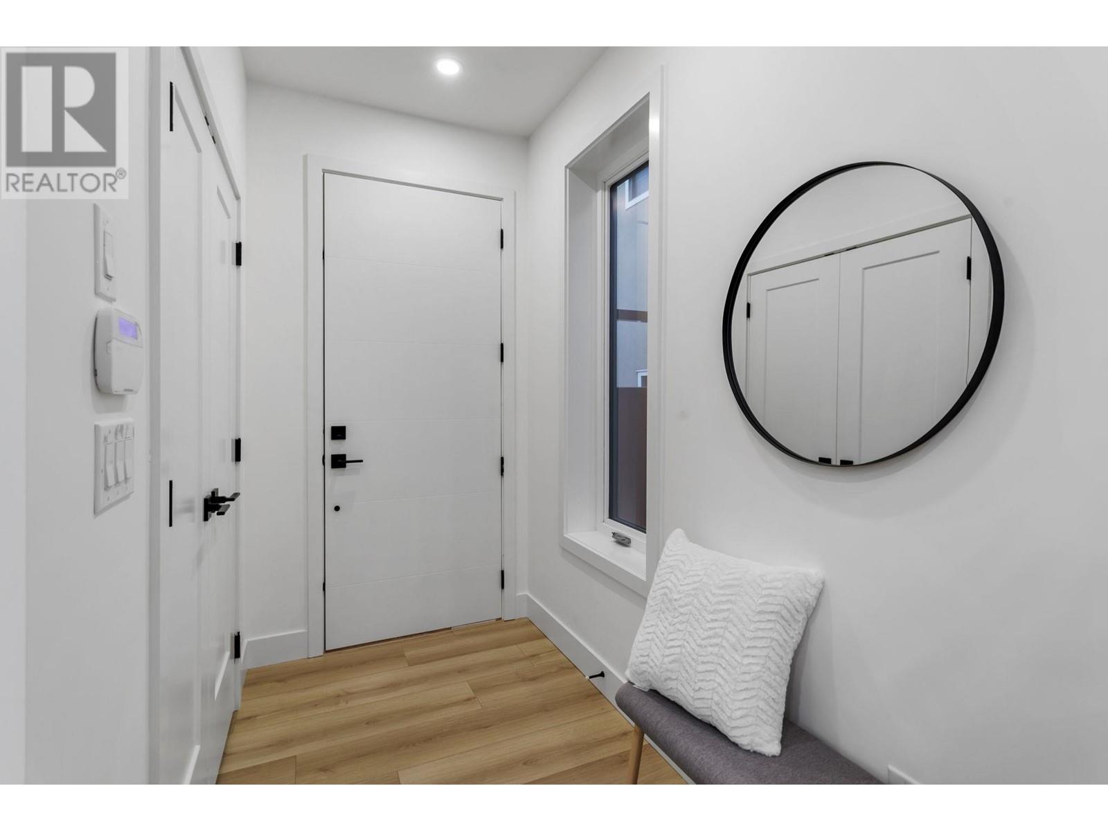 2 65 E 58 Avenue, Vancouver, British Columbia  V5X 1V7 - Photo 6 - R2983250