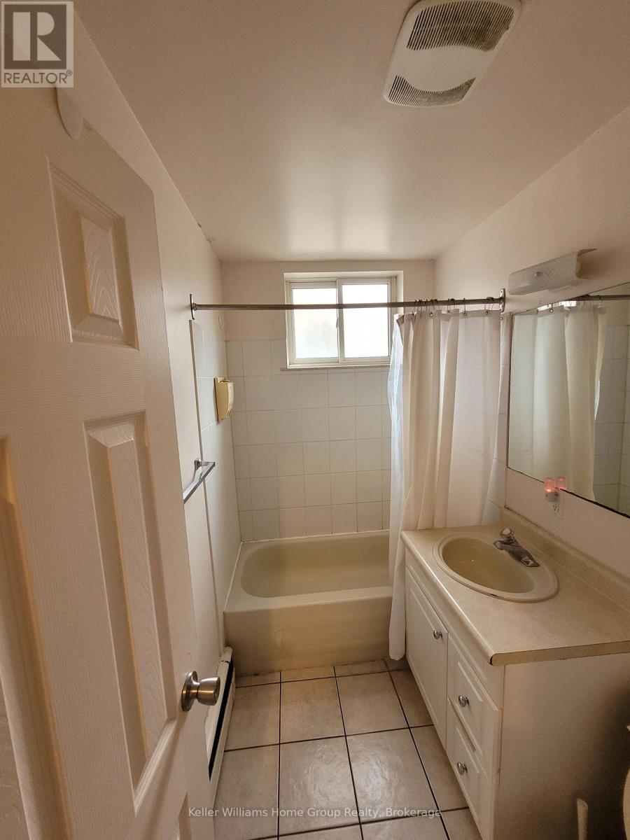 4 - 6 Forest Hill Drive, Guelph, Ontario  N1G 2E2 - Photo 11 - X12048810