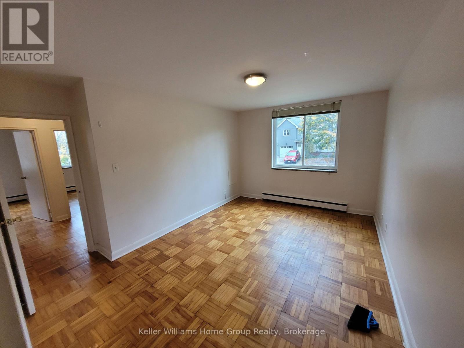 4 - 6 Forest Hill Drive, Guelph, Ontario  N1G 2E2 - Photo 8 - X12048810