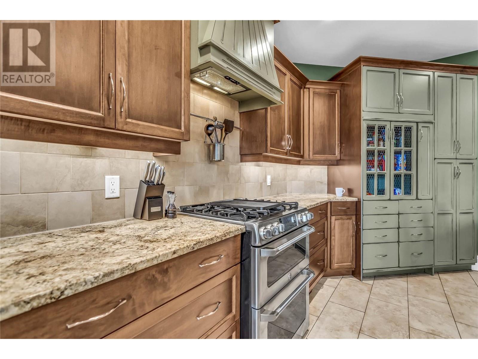 Property at 1306 Black Mountain Crescent image 5
