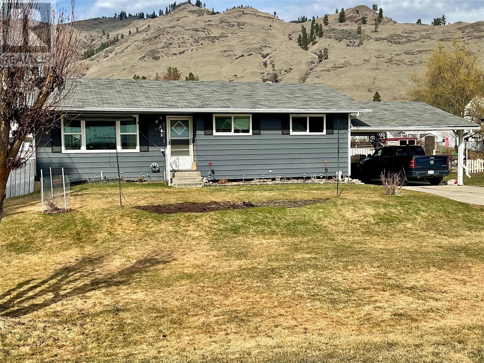 431 Hartland Avenue, Midway, British Columbia  V0H 1M0 - Photo 2 - 10341006