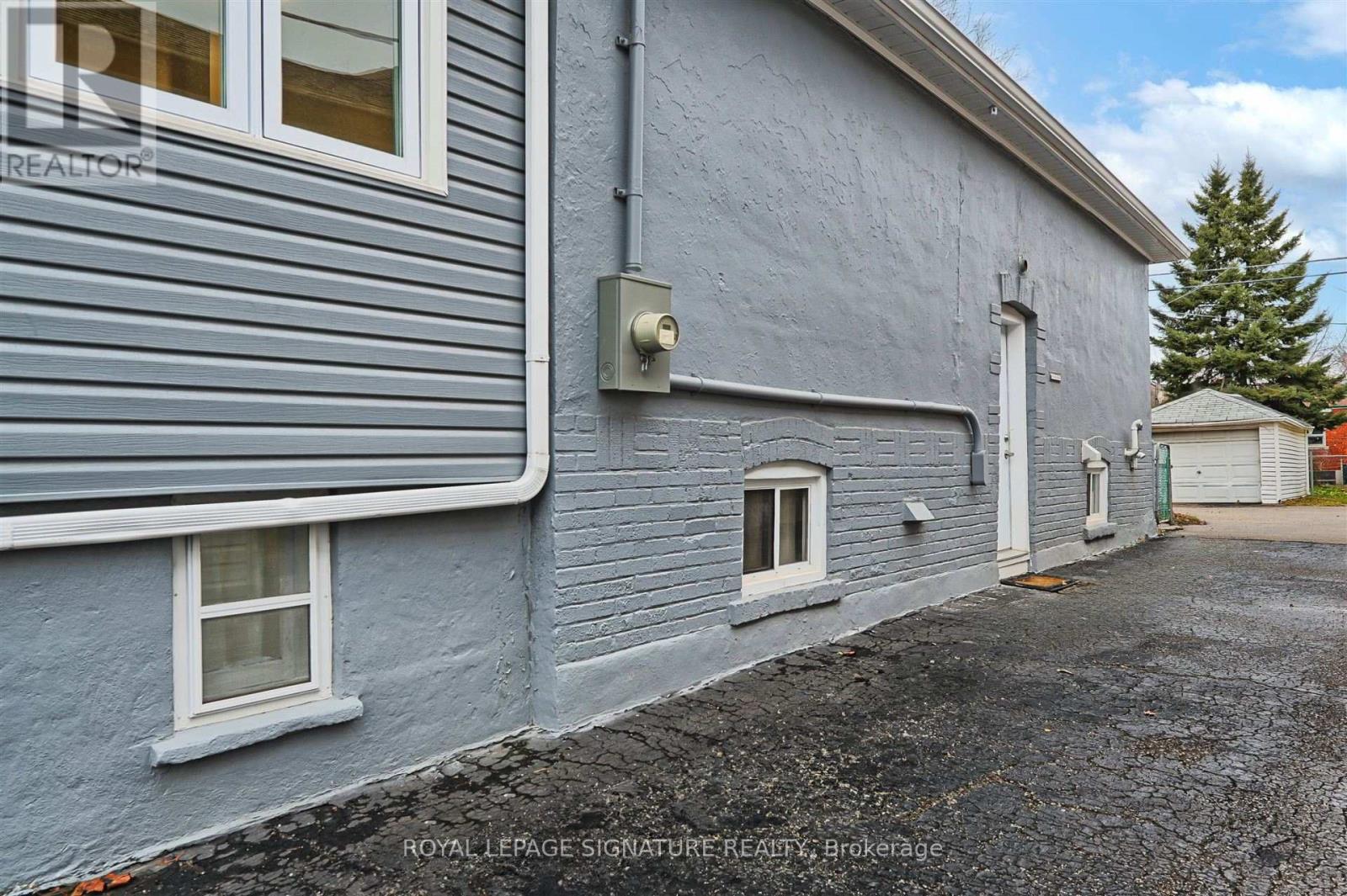 58 Livingstone Avenue, Toronto, Ontario  M6E 2L8 - Photo 3 - W12048809
