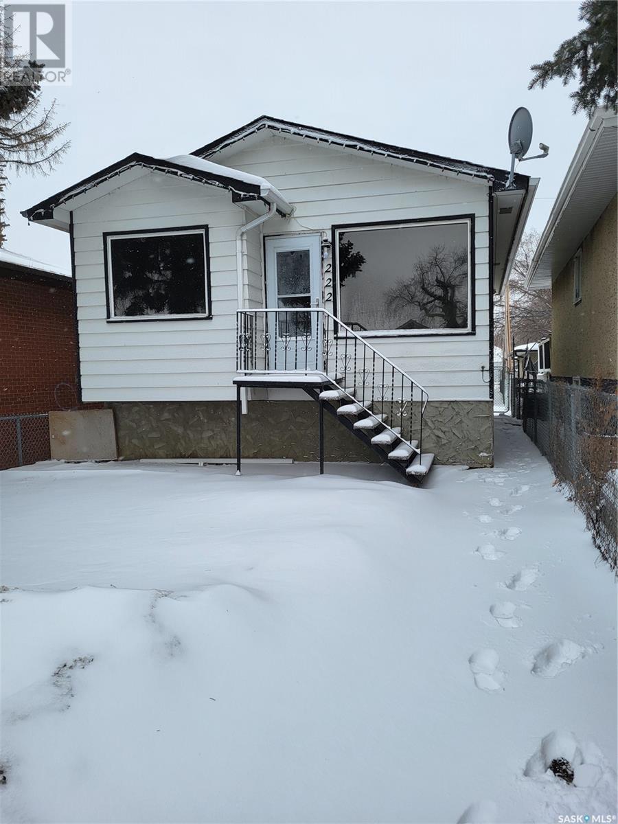 Property at 222 M AVENUE N image 1