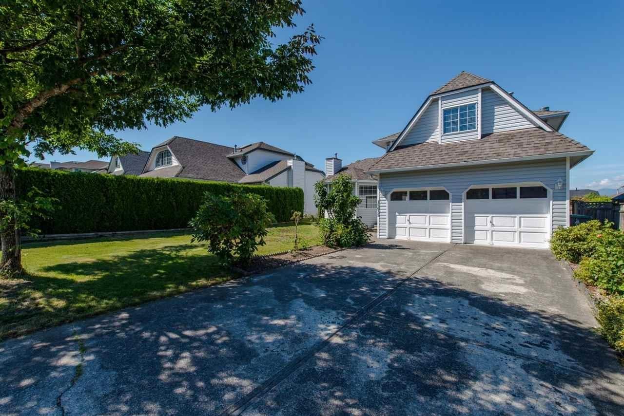 Property at 15935 88A AVENUE image 3