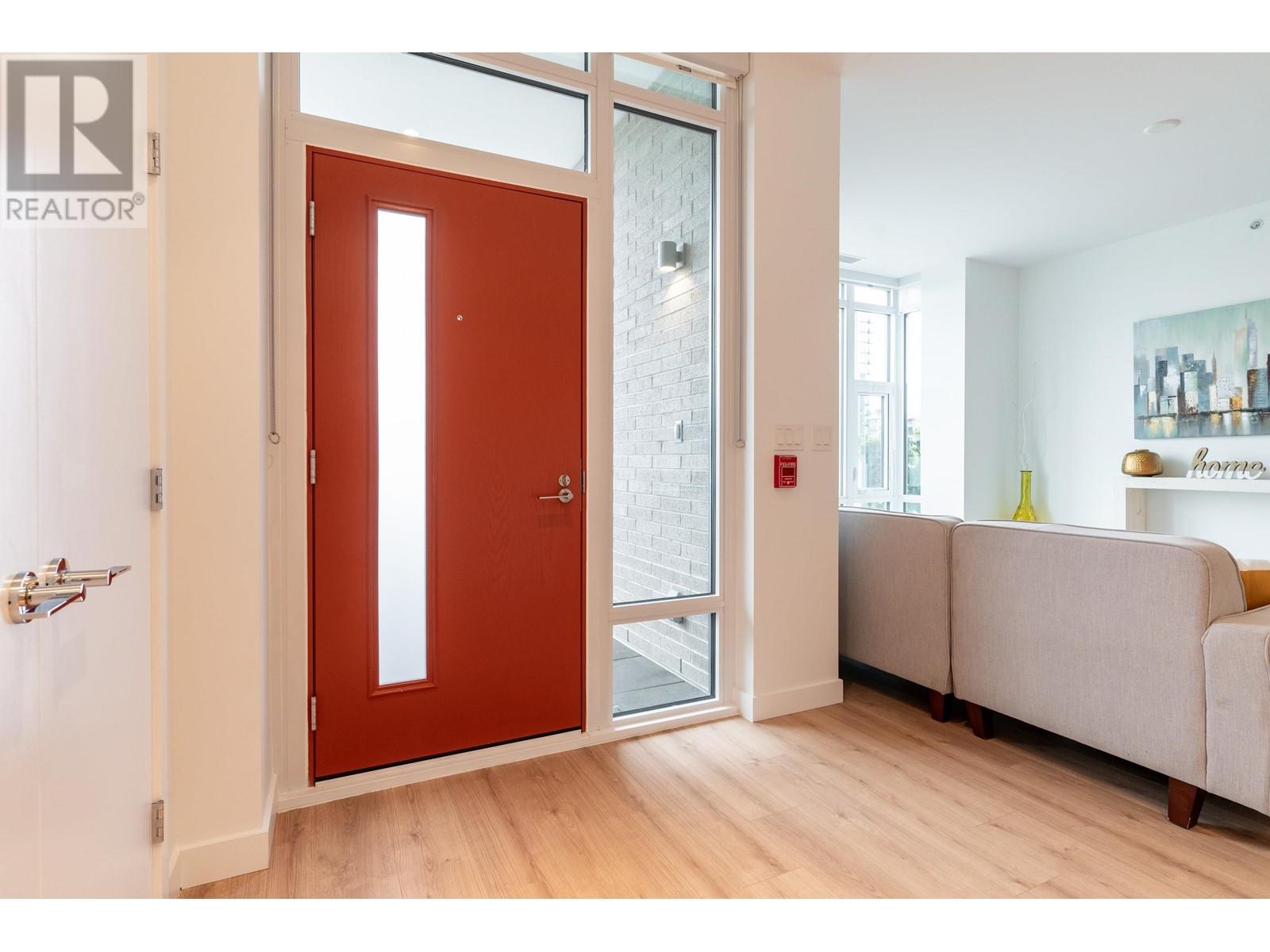 113 1500 Fern Street, North Vancouver, British Columbia  V7J 0E6 - Photo 4 - R2983231