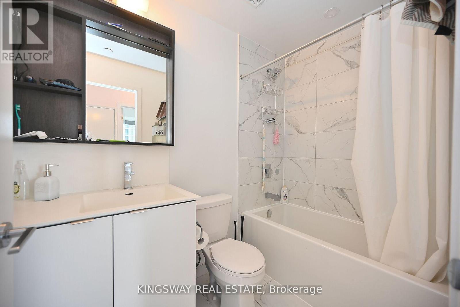 1410 - 4065 Confederation Parkway, Mississauga, Ontario  L5B 4N1 - Photo 12 - W12048875