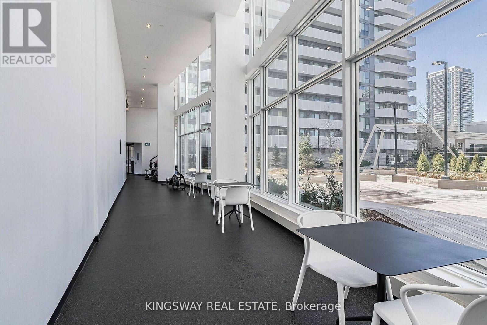 1410 - 4065 Confederation Parkway, Mississauga, Ontario  L5B 4N1 - Photo 15 - W12048875