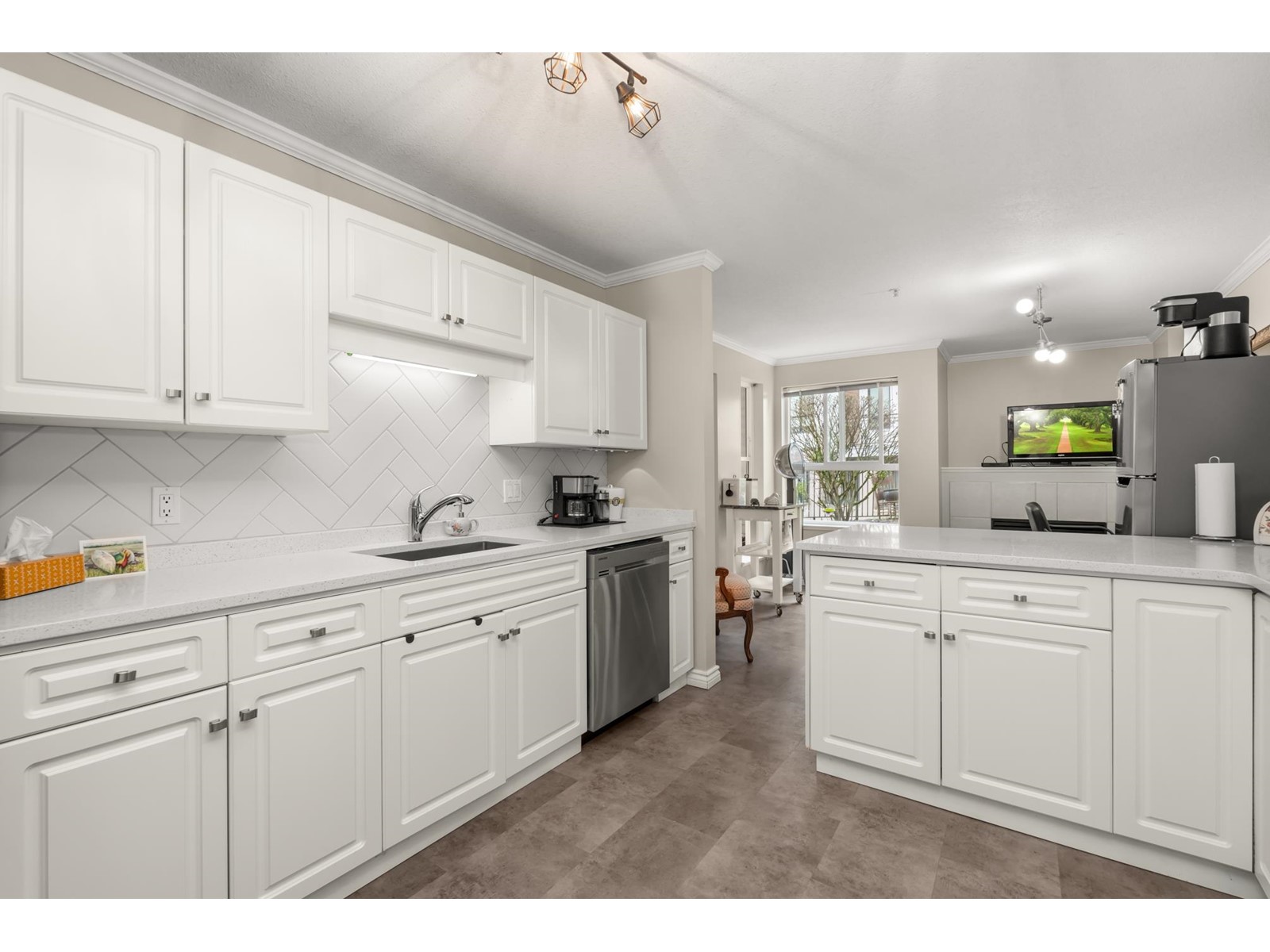 102 3176 Gladwin Road, Abbotsford, British Columbia  V2T 6R7 - Photo 15 - R2983220