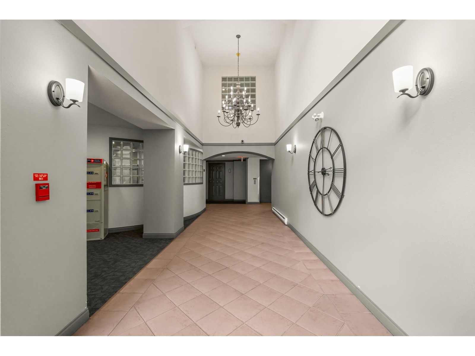 102 3176 Gladwin Road, Abbotsford, British Columbia  V2T 6R7 - Photo 3 - R2983220