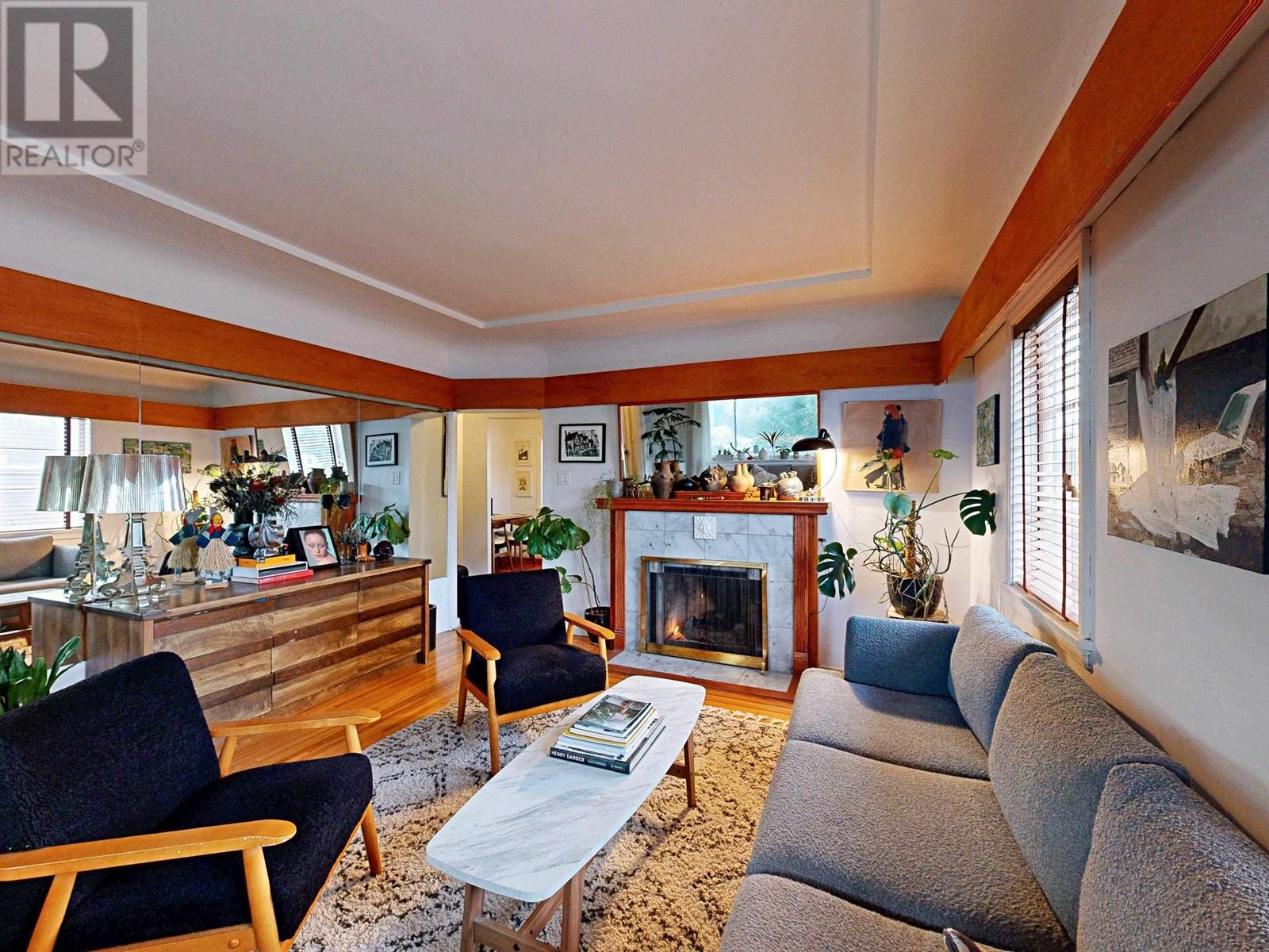 228 E 26th Avenue, Vancouver, British Columbia  V5V 2H3 - Photo 4 - R2983273