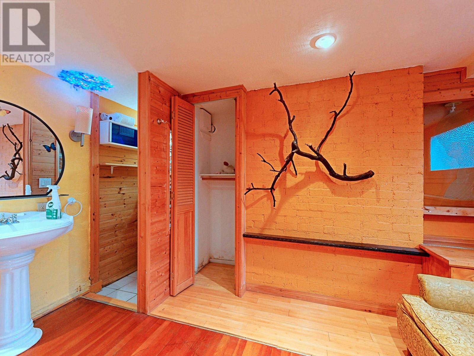 228 E 26th Avenue, Vancouver, British Columbia  V5V 2H3 - Photo 19 - R2983273