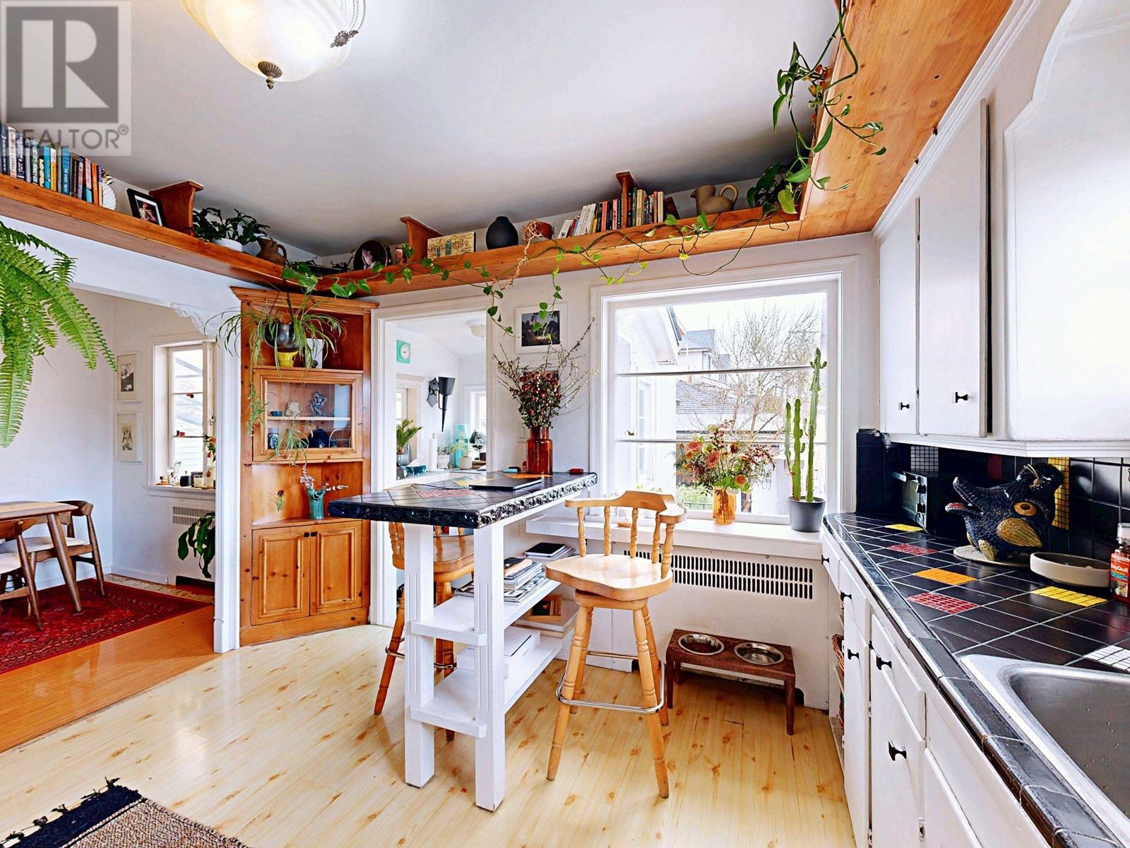 228 E 26th Avenue, Vancouver, British Columbia  V5V 2H3 - Photo 8 - R2983273