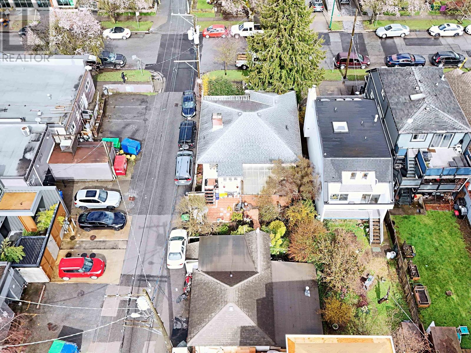 228 E 26th Avenue, Vancouver, British Columbia  V5V 2H3 - Photo 33 - R2983273