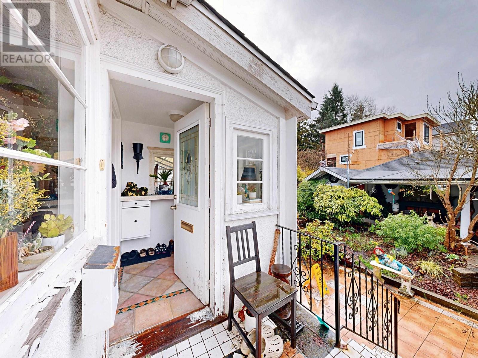 228 E 26th Avenue, Vancouver, British Columbia  V5V 2H3 - Photo 25 - R2983273