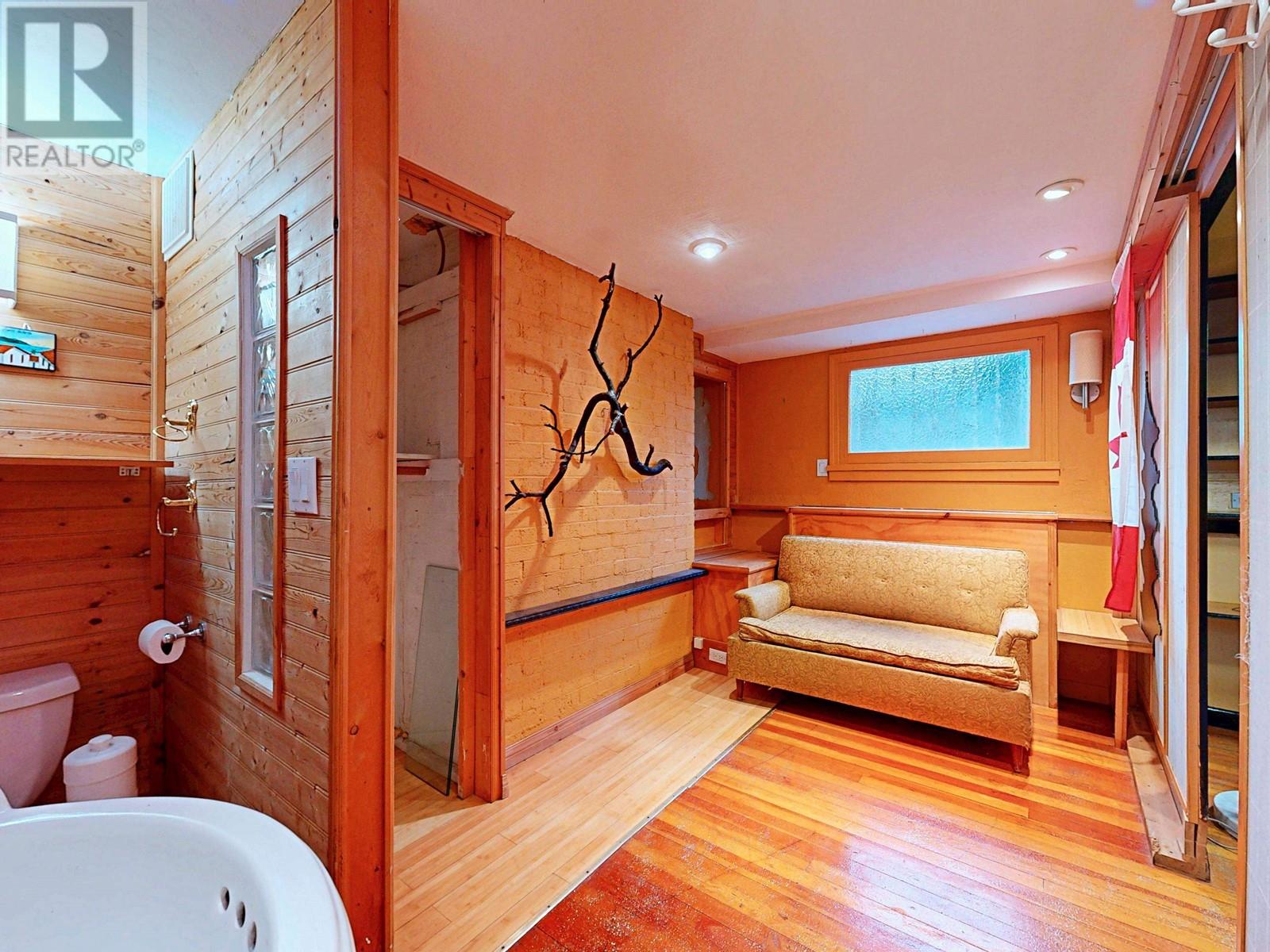 228 E 26th Avenue, Vancouver, British Columbia  V5V 2H3 - Photo 20 - R2983273