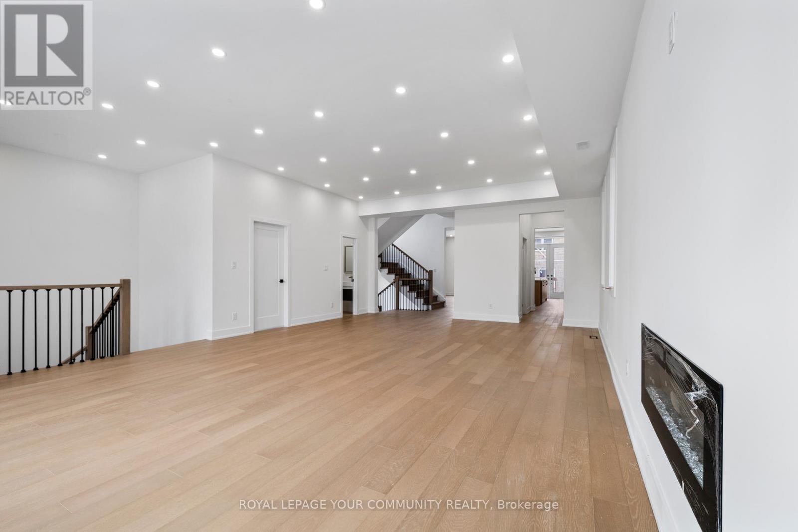 Property at 22 PORTAGE AVENUE image 4