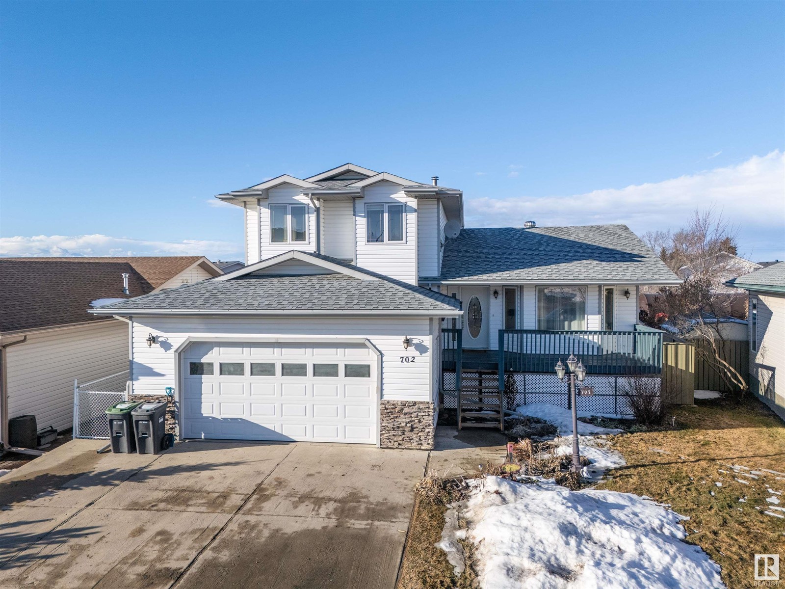 Property at 702 20 AV image 1