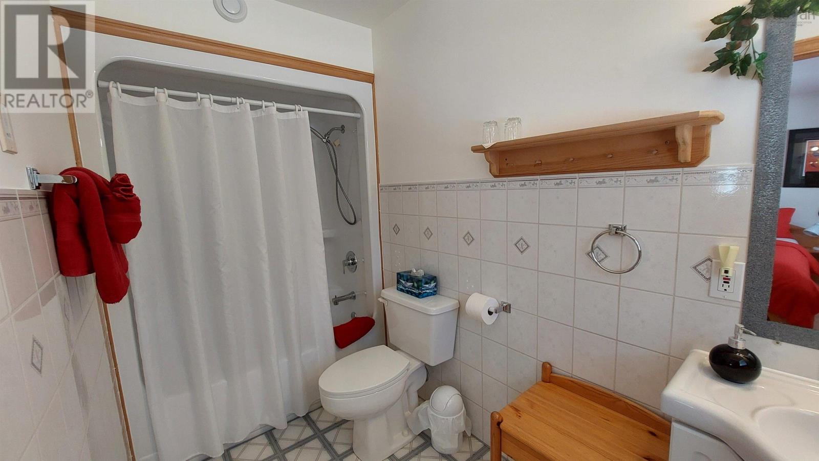 351 Helmuts Lane, Cleveland, Nova Scotia  B0E 1J0 - Photo 14 - 202506173