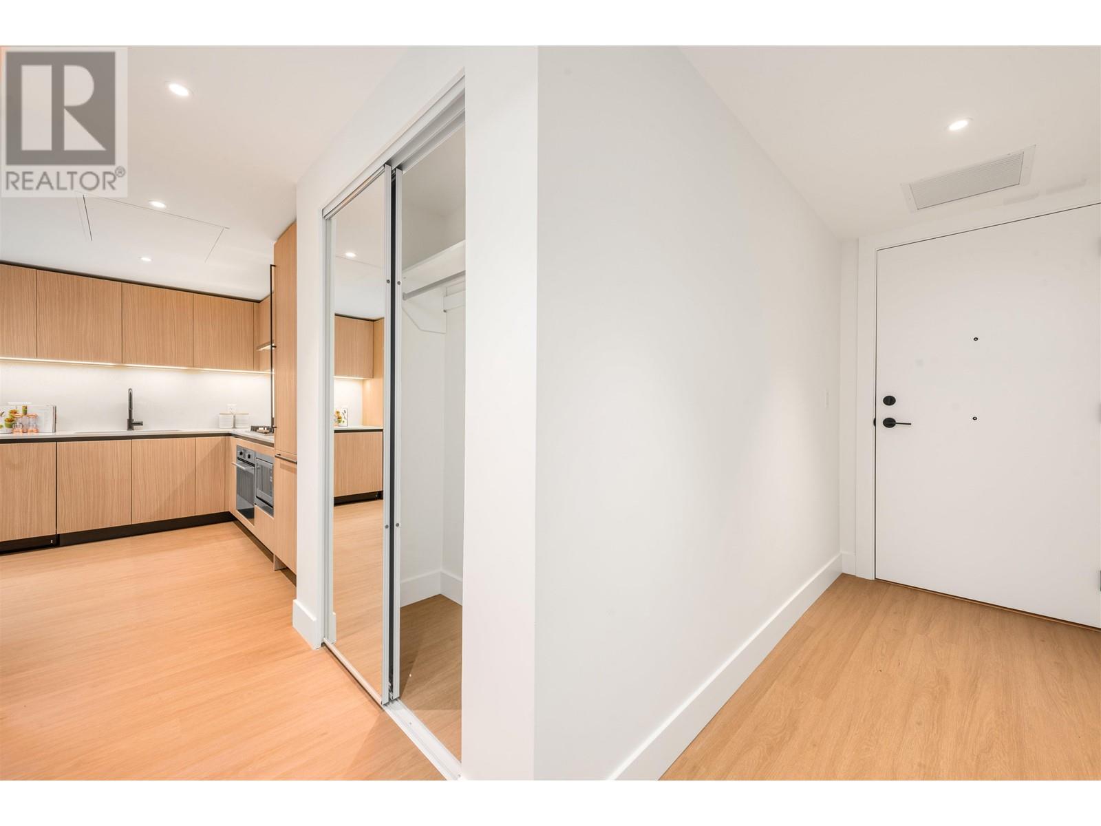 513 2235 E Broadway, Vancouver, British Columbia  V5N 0J5 - Photo 4 - R2983311