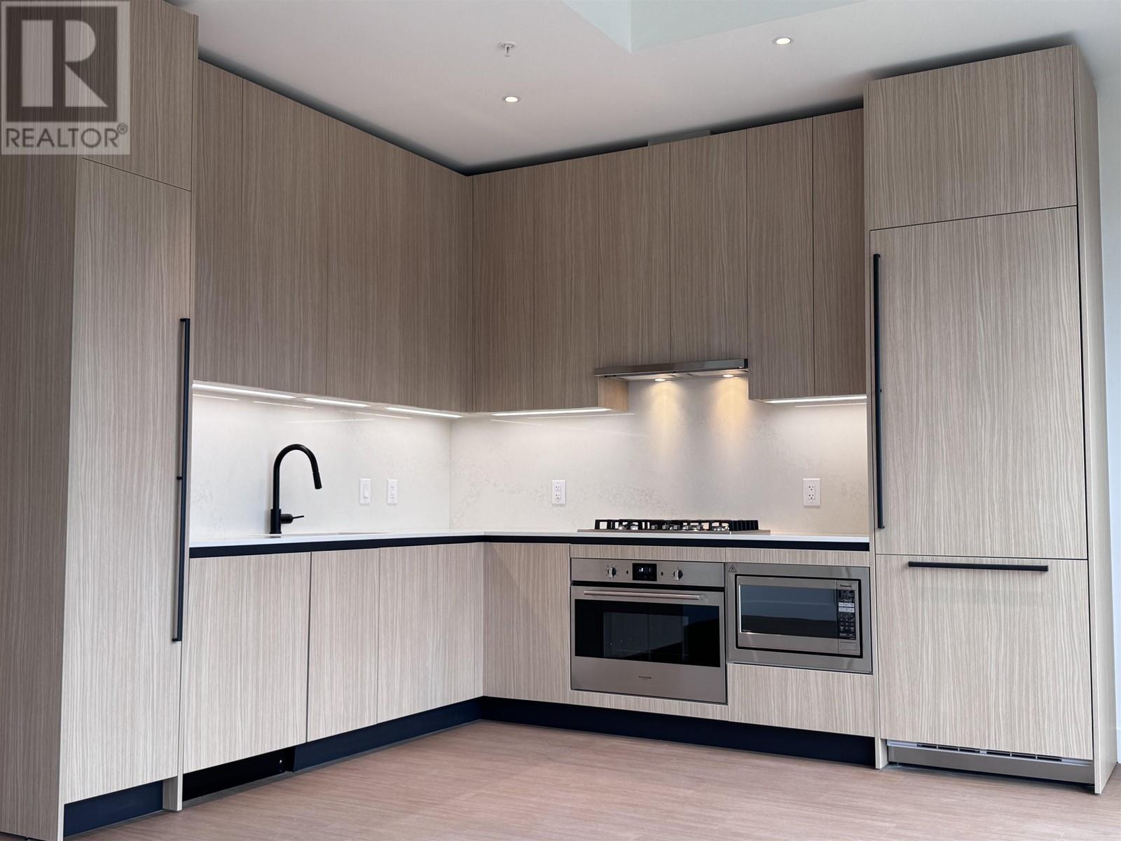 601 2235 E Broadway, Vancouver, British Columbia  V5N 0J5 - Photo 3 - R2983314